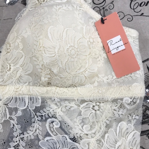 Oh la la Cheri Suzette Lace Teddy (Plus Size) - Picture 5 of 8